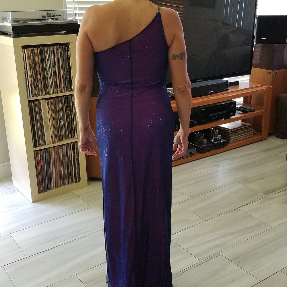 Evening dress - Picture 2 of 4